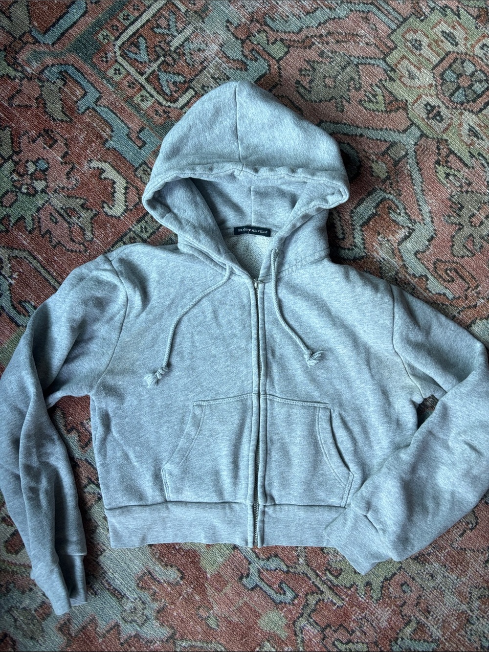 BRANDY MELVILLE light gray cropped zip up hoodie